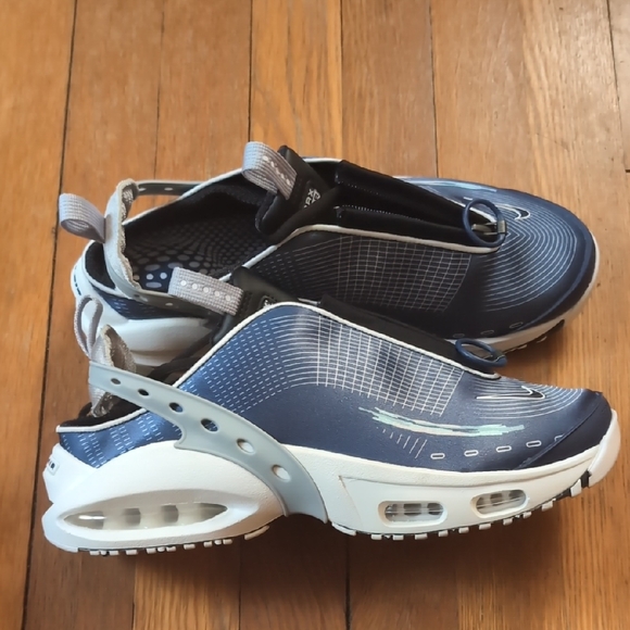 NIKE AIR MAX CRAZE WOMEN SNEAKERS SIZE 9 - Picture 1 of 8